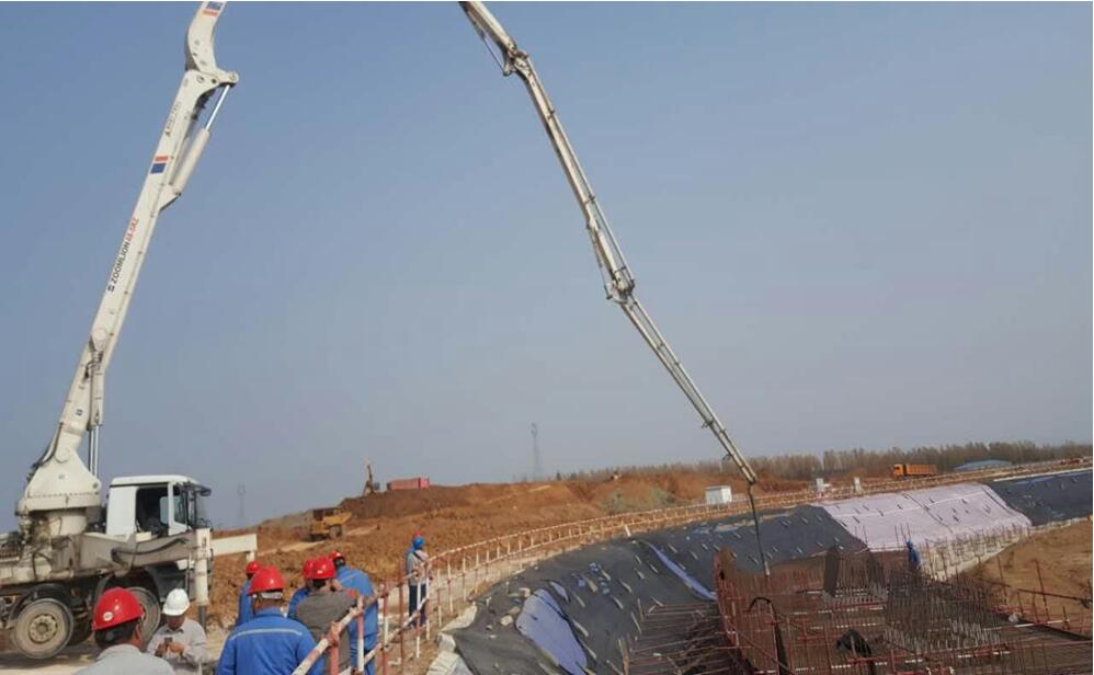 南陽電廠項目#2冷卻塔環基第一倉混凝土澆筑完成